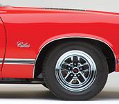 Moldings, 70-71 Cutlass, Supreme/SX, Fender, Rear